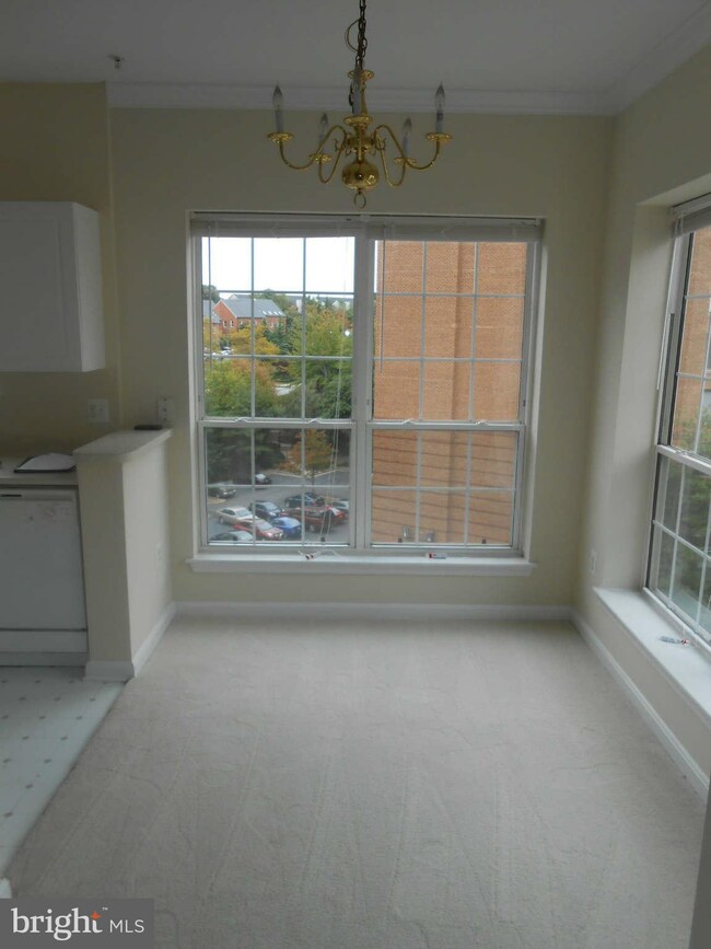4551 Strutfield Ln unit 4305, Alexandria, VA 22311 - photo 7