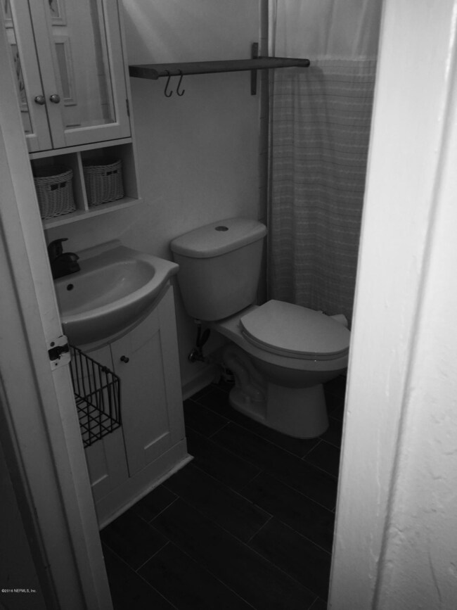 Downstairs Full Bath