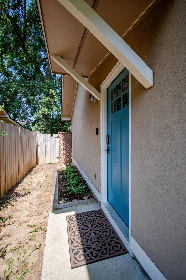 1796 Dax Ct, Tallahassee, FL 32308 - photo 3