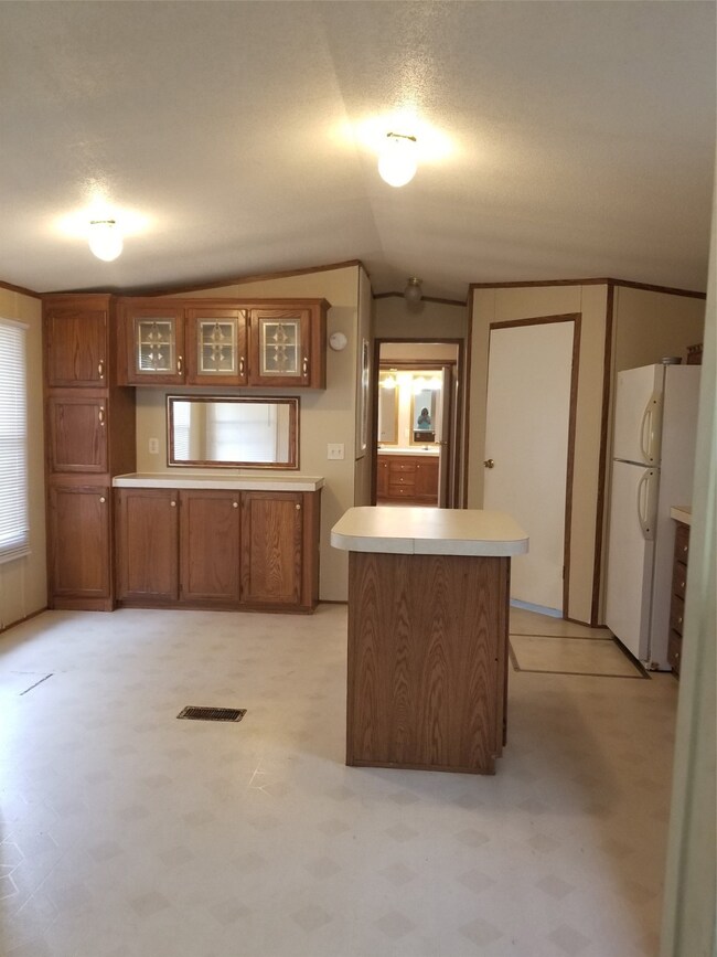 20519 Kermier Rd, Waller, TX 77484 - photo 2