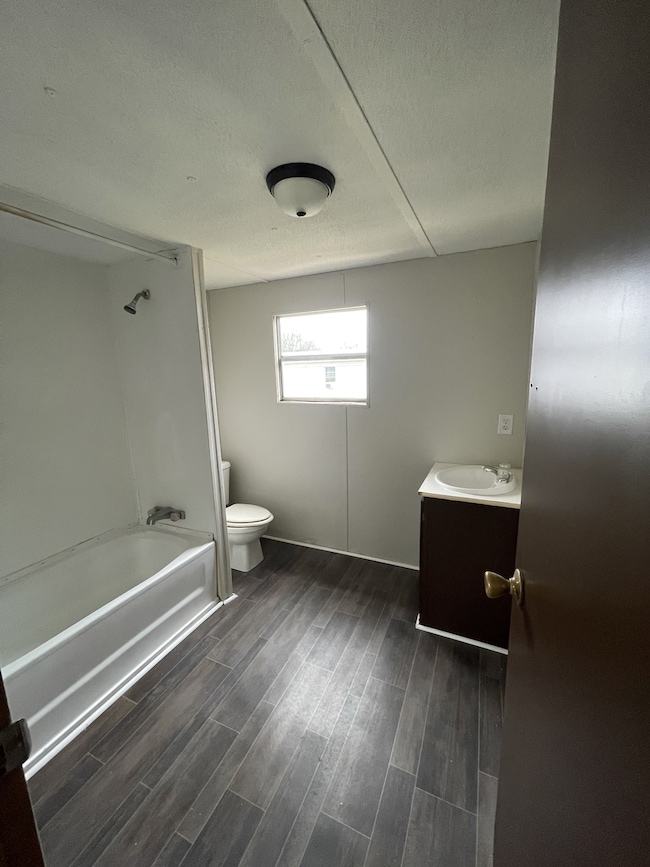 65 Fowler Cir, Hollow Rock, TN 38342 - photo 3