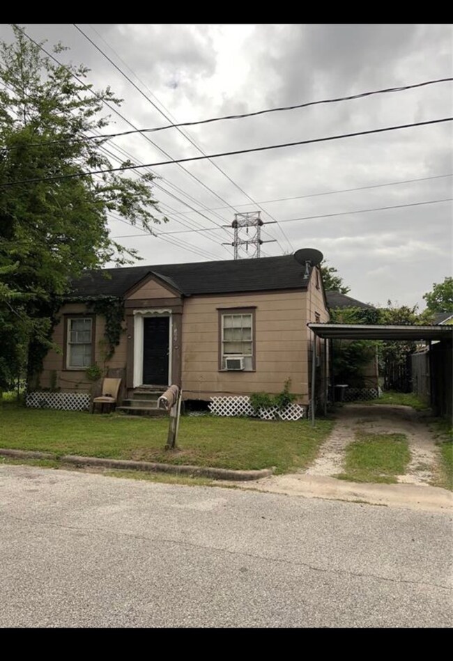 1602 Gale St, Houston, TX 77009 - photo 2