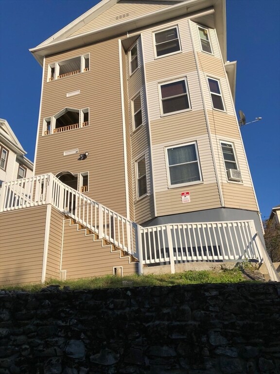 101 Sterling St, Worcester, MA 01610 - photo 3