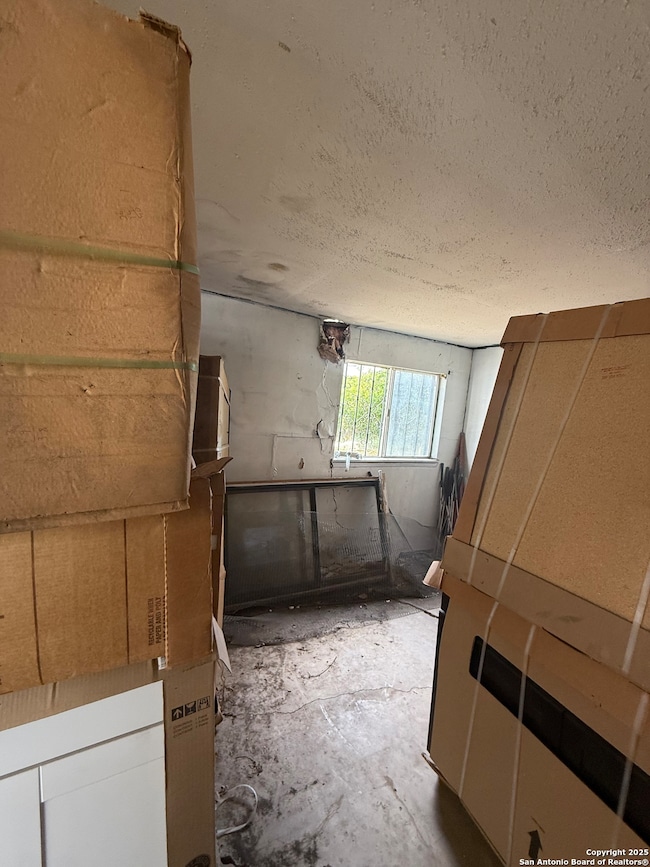 106 Barton Ct, San Antonio, TX 78225 - photo 6