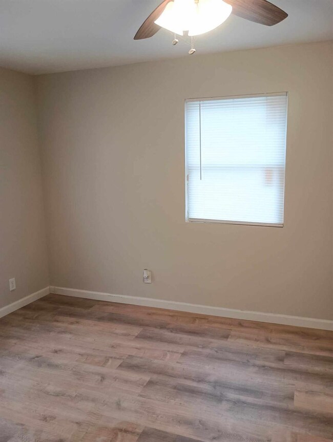 5502 E 10th Ave, Gary, IN 46403 - photo 5