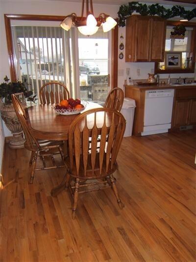 1290 Circle Wood Dr, Central Point, OR 97502 - photo 4