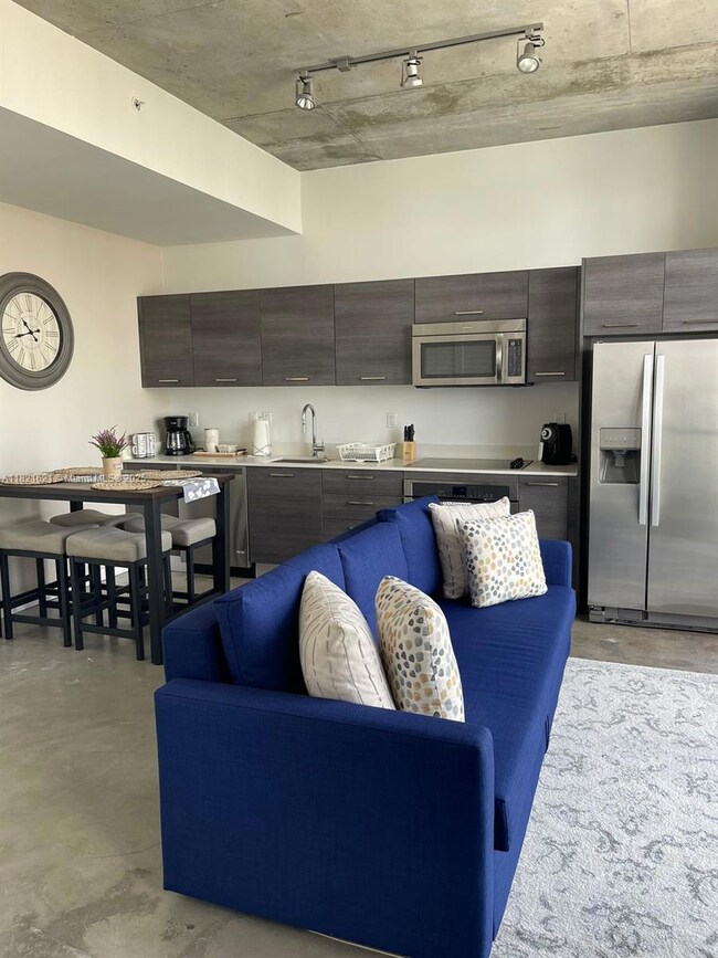 Centro unit 2406, Miami, FL 33131 - photo 6