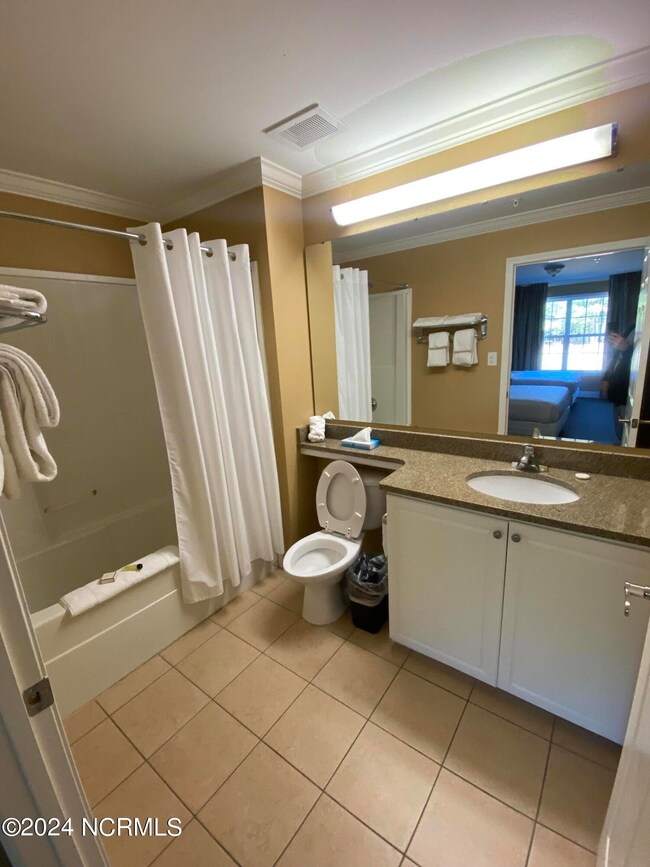 C103 LFT BATH