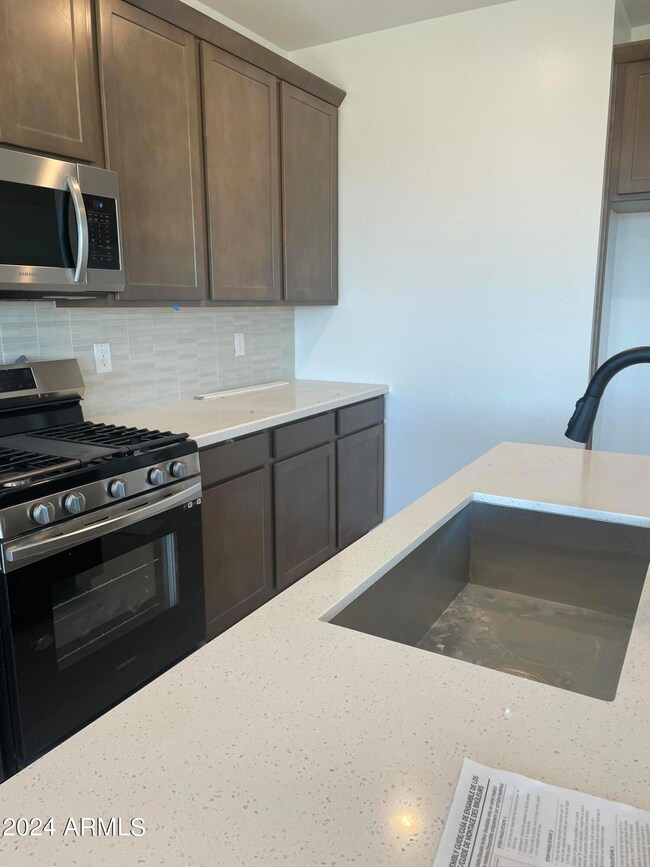 GP Lot 170 - Kitchen Island