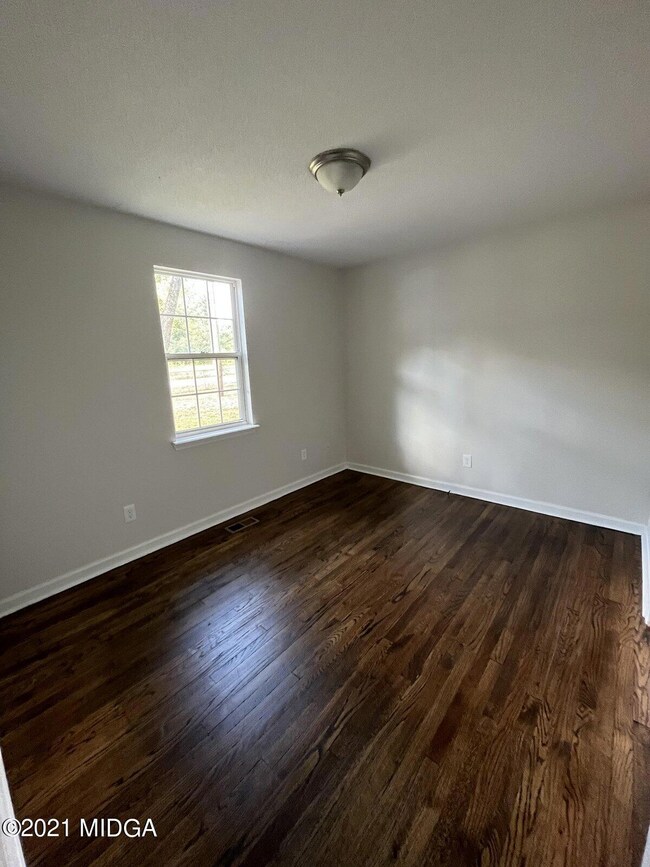 206 S 3rd St, Warner Robins, GA 31088 - photo 3