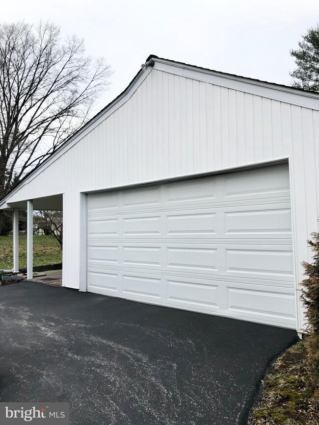 45 Sullivan Rd, Wayne, PA 19087 - photo 3