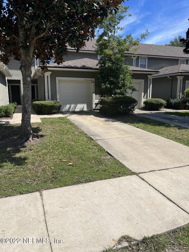 7885 Playpen Ct, Jacksonville, FL 32210 - photo 3