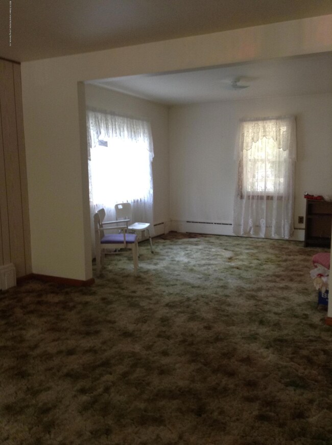 living room:dining room