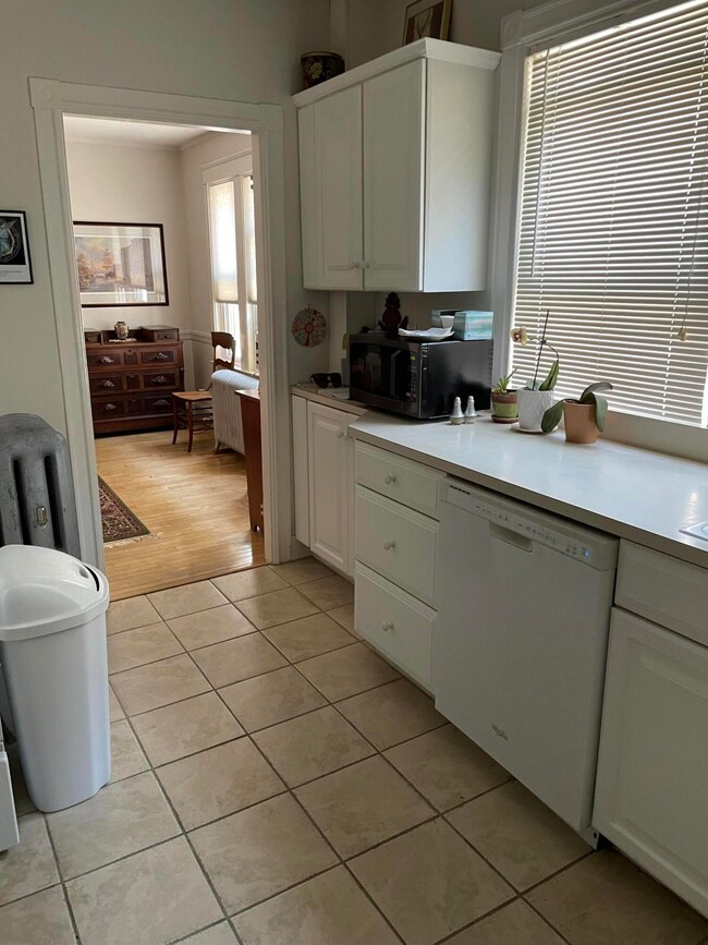 1st floor kitchen 2