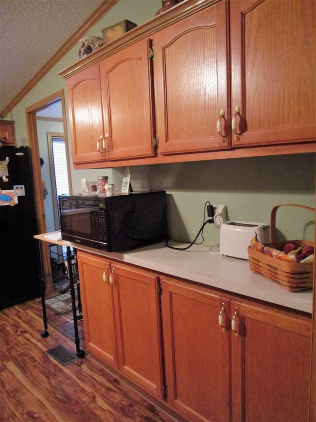 3380 W Chipmunk Rd, Albion, IN 46701 - photo 3