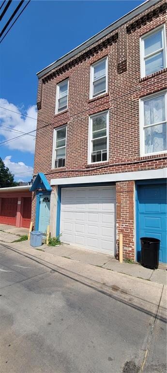 1129 Edison St, Allentown, PA 18101 - photo 2