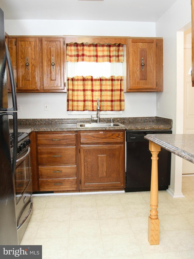 15106 Laurel Oaks Ln, Laurel, MD 20707 - photo 6