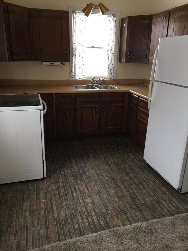 Roberts Kitchen