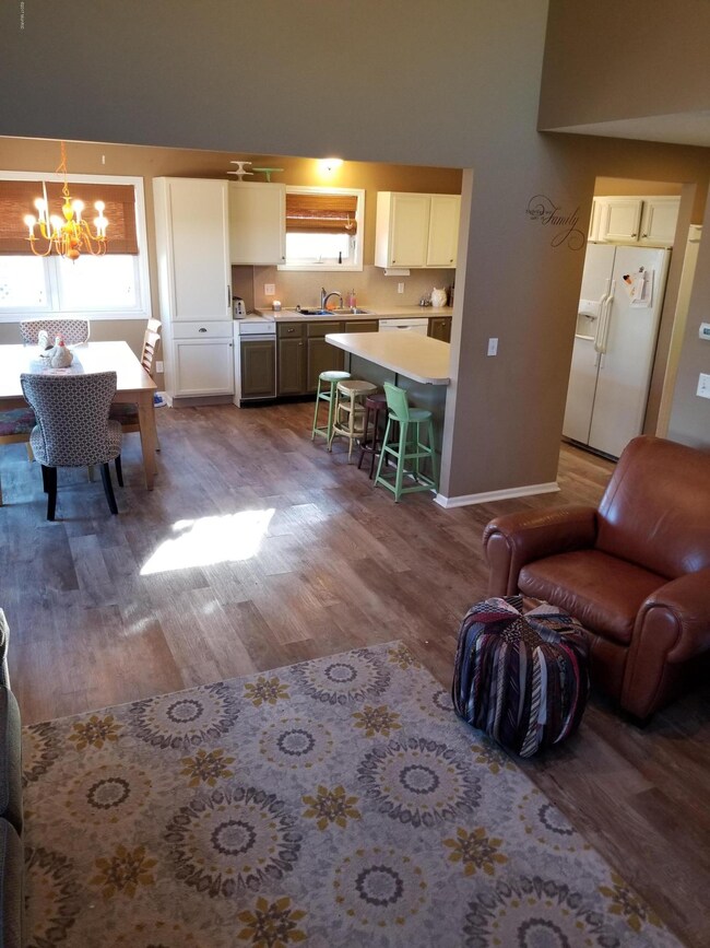 4 Living Room1