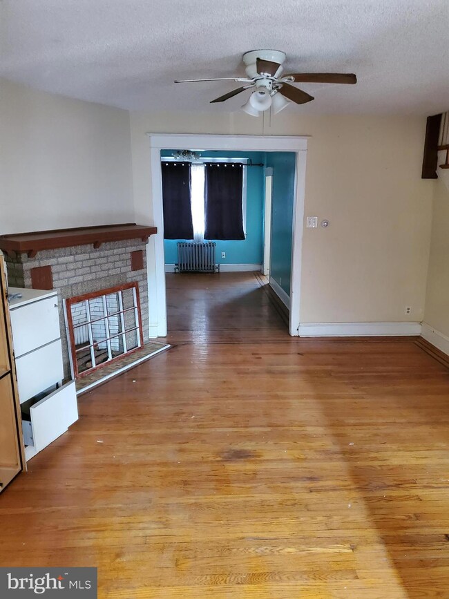 59 Barker Ave, Sharon Hill, PA 19079 - photo 4