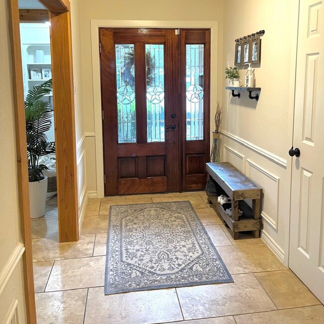 10047 Wickersham Ln, Houston, TX 77042 - photo 2