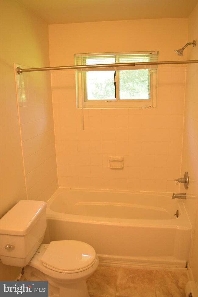 7415 Rogues Rd, Nokesville, VA 20181 - photo 5