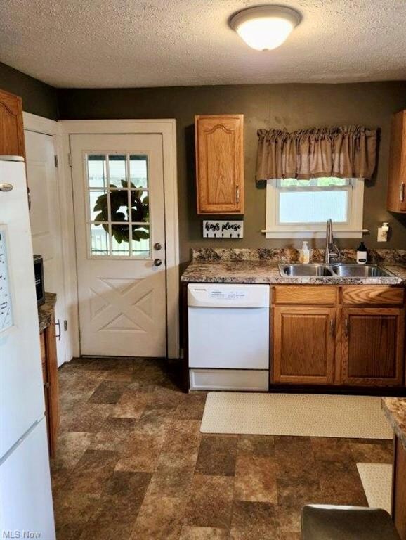 3202 E Waterloo Rd, Akron, OH 44312 - photo 4