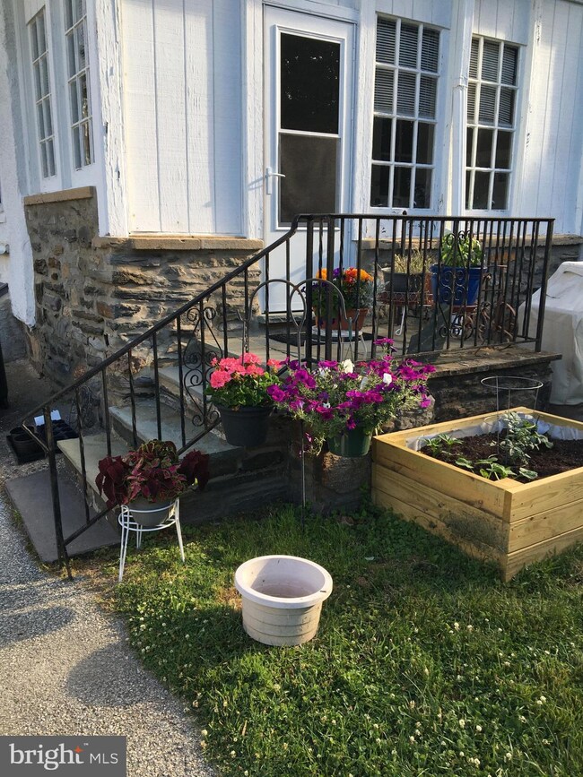 111 Grandview Rd unit 3RD, Ardmore, PA 19003 - photo 5