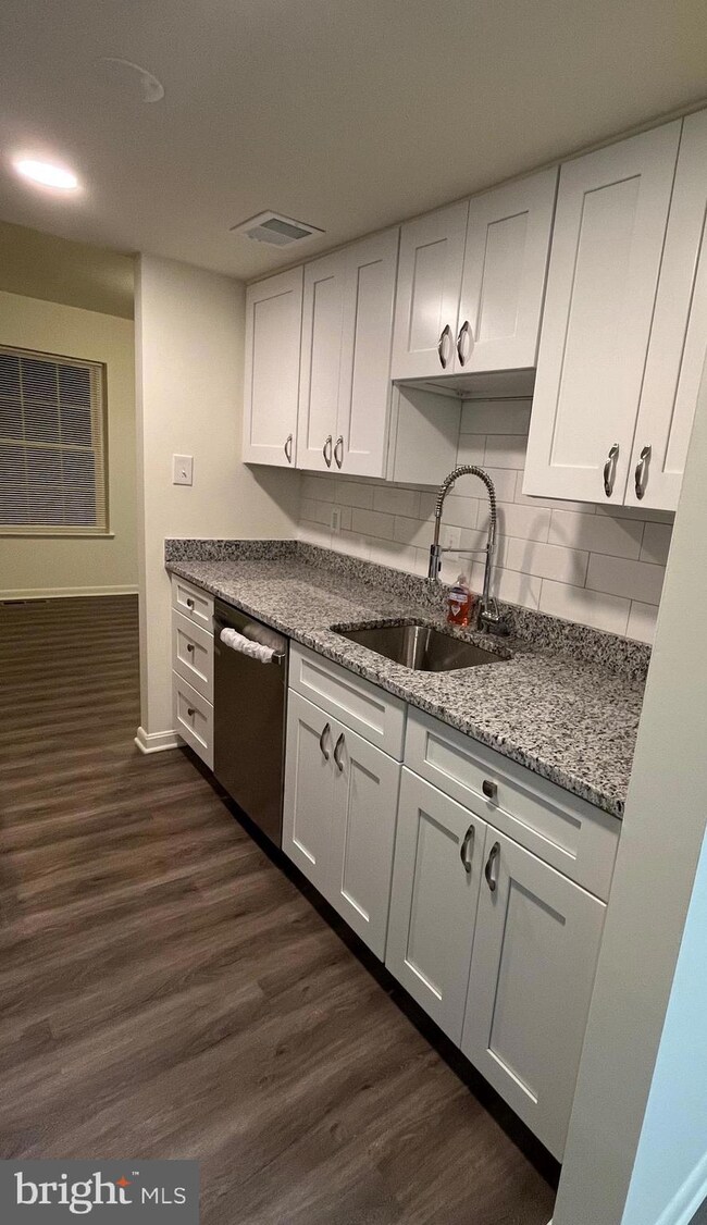 9107 Bronze Bell Cir, Columbia, MD 21045 - photo 5