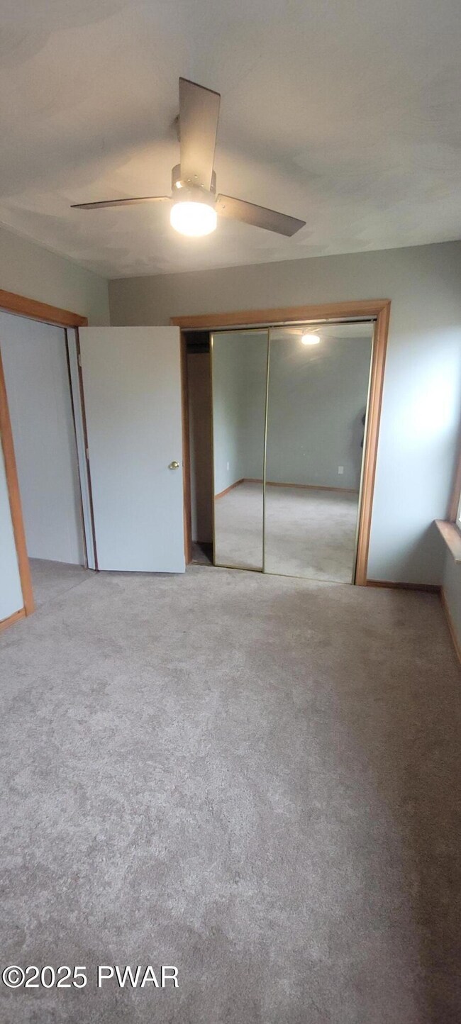 809 N Main St, Duryea, PA 18642 - photo 7