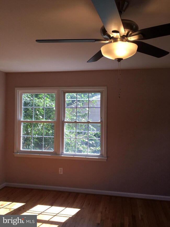 9505 Bonair Dr, Manassas, VA 20109 - photo 3