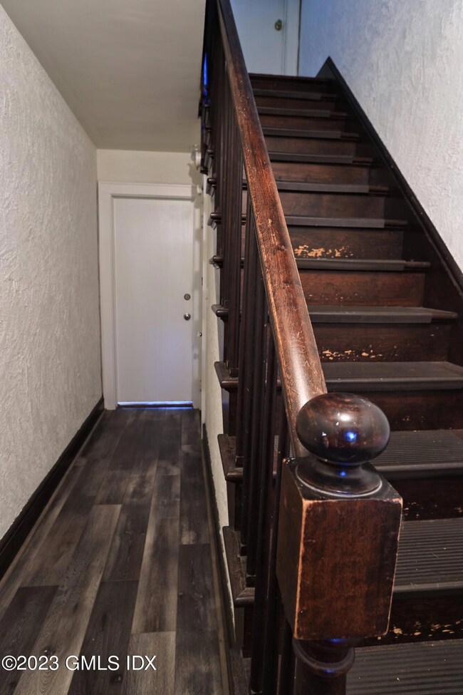 64 Weaver St unit 1, Greenwich, CT 06831 - photo 2