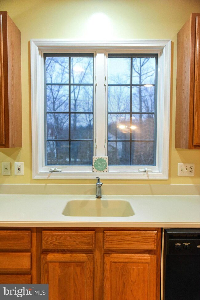 41865 Tomey Ct, Leonardtown, MD 20650 - photo 7