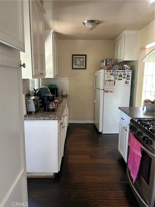 6720 Sherman Way, Bell, CA 90201 - photo 7