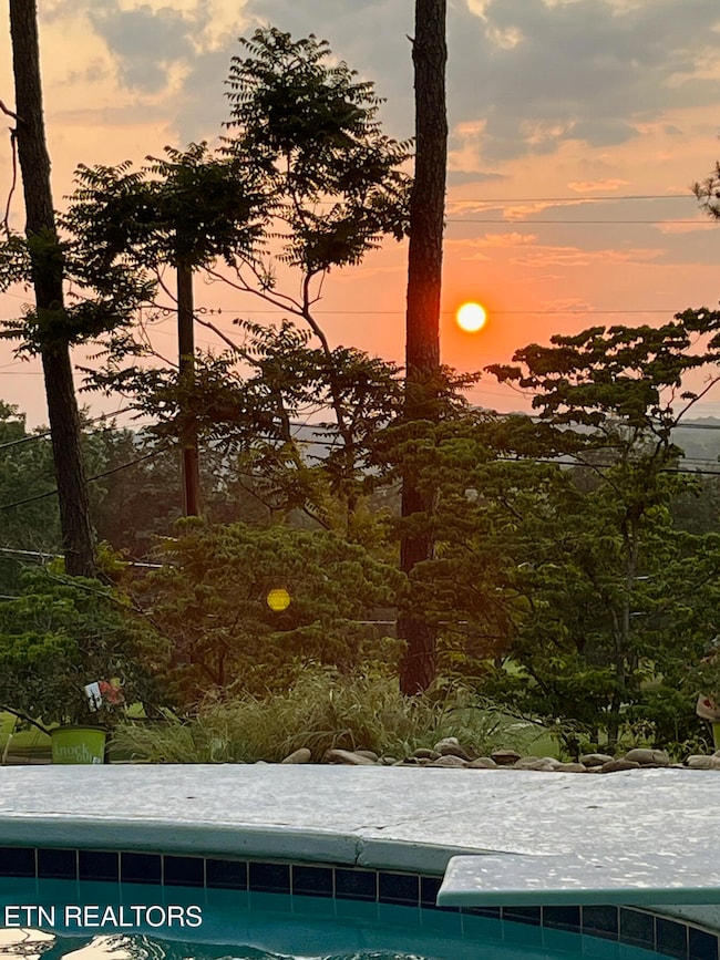 6809 Beaver Brook Dr, Knoxville, TN 37918 - photo 2