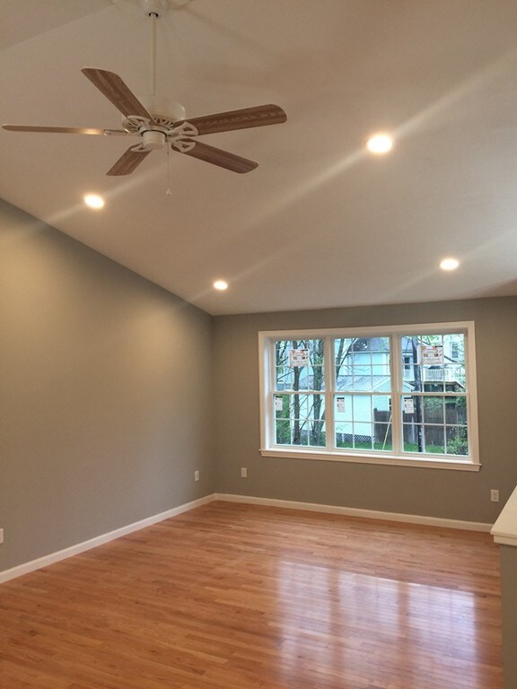 172 Gates Ln, Worcester, MA 01603 - photo 2