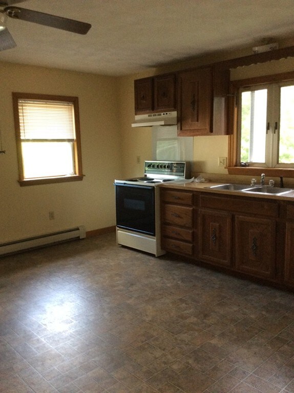 295 Central St unit 2, Milford, MA 01757 - photo 3