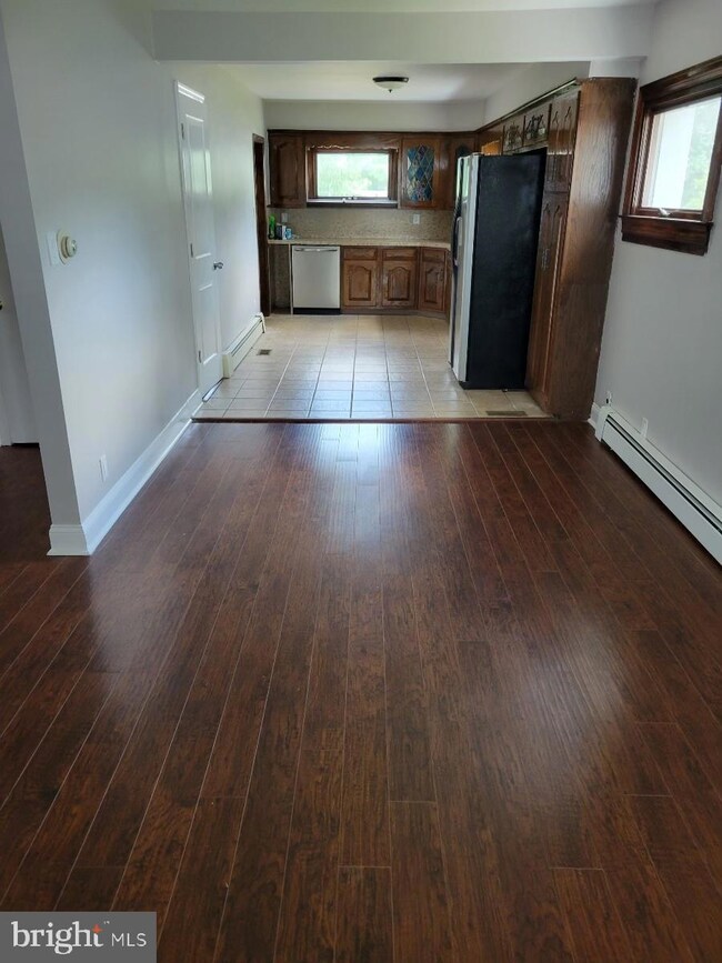 662 Oak Ave, Woodbury, NJ 08096 - photo 7