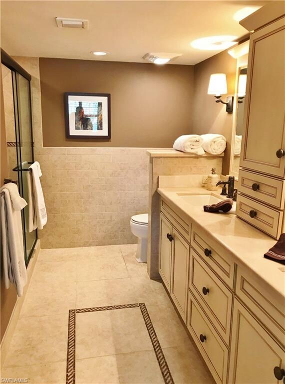 1063 8th St S unit 202, Naples, FL 34102 - photo 3