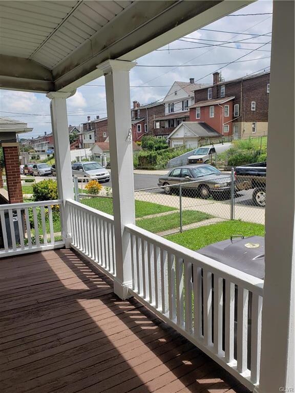 1233 Mechanic St, Bethlehem, PA 18015 - photo 3