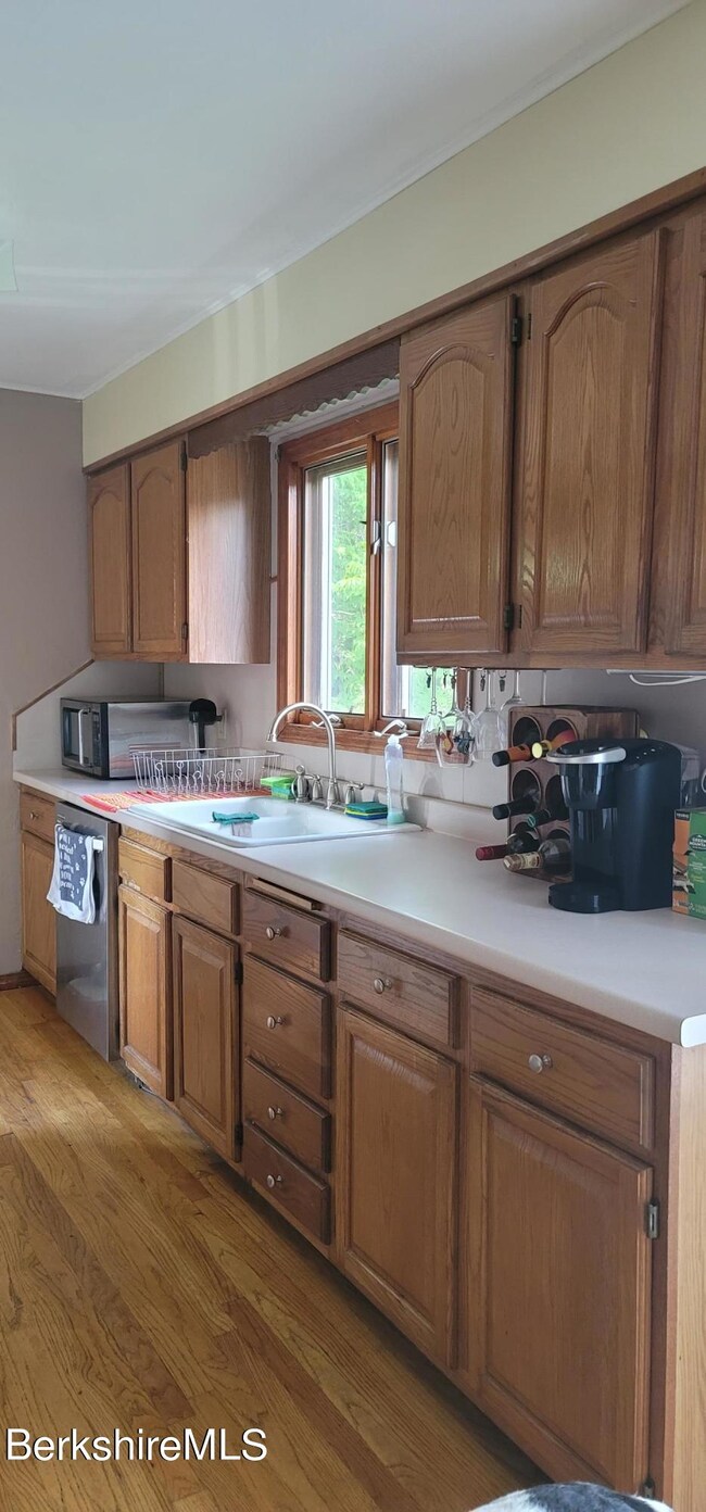 4 Marshall Ave, Adams, MA 01220 - photo 5