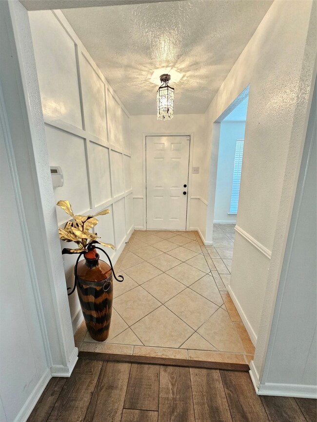 6018 Bihia Forest Dr, Houston, TX 77088 - photo 2