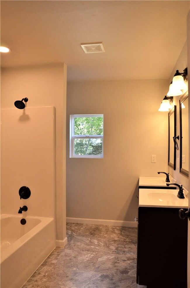 21882 S Highway 71, Winslow, AR 72959 - photo 7