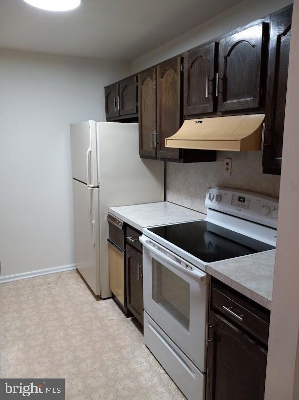 3 Button Gwinett Bldg, Blackwood, NJ 08012 - photo 4