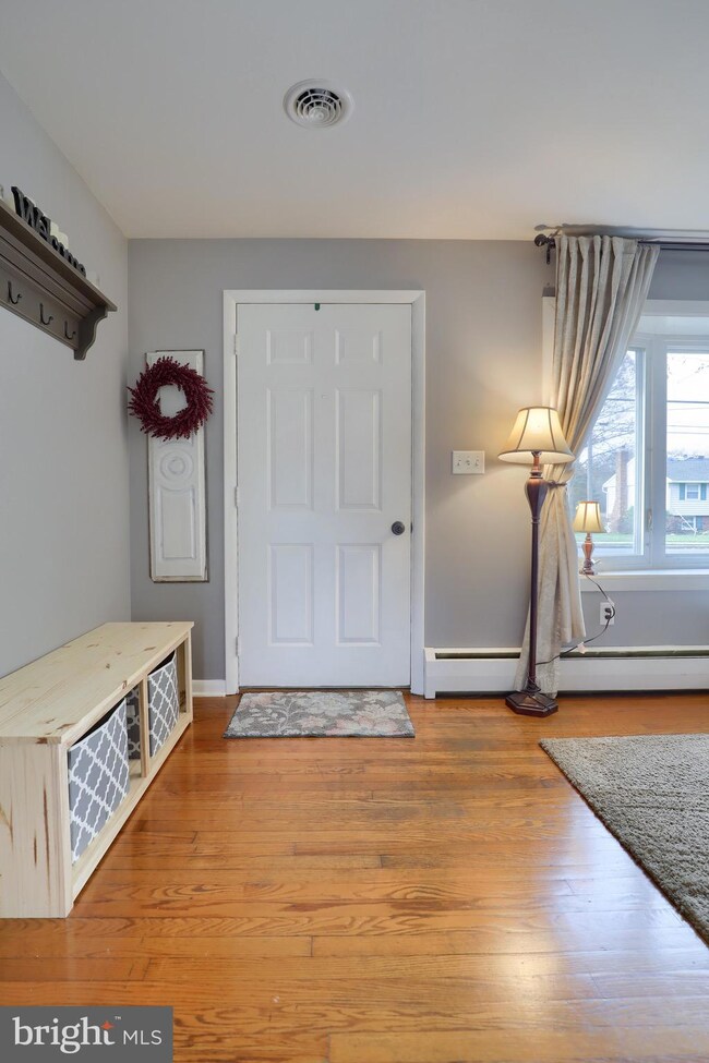 219 Lancaster Ave, Denver, PA 17517 - photo 3