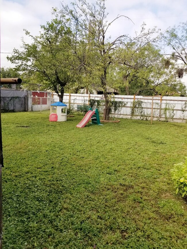 909 Baker St, San Angelo, TX 76903 - photo 7