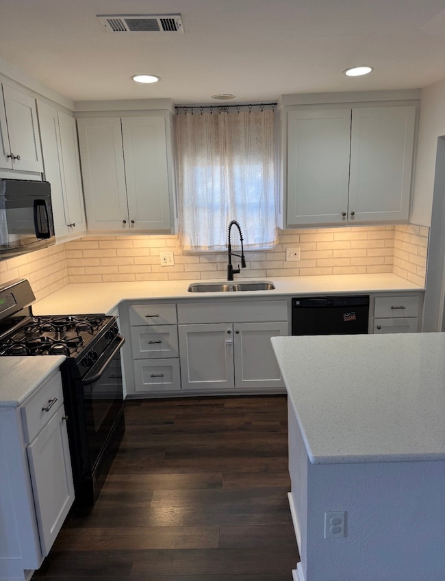 1406 Kirwin St, Galveston, TX 77551 - photo 5