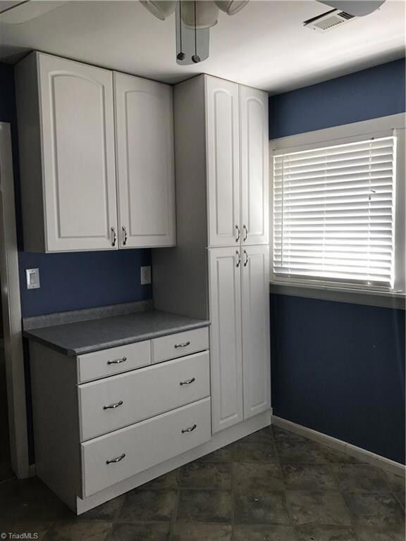 2606 Allen Jay Rd, High Point, NC 27263 - photo 4