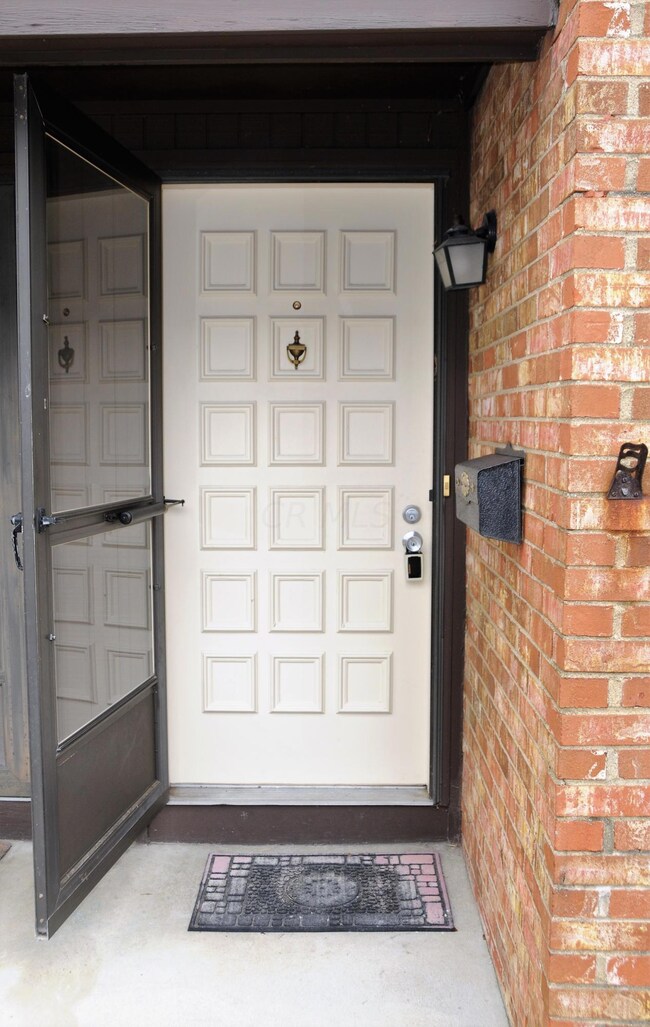 5123 Delancey St, Columbus, OH 43220 - photo 4