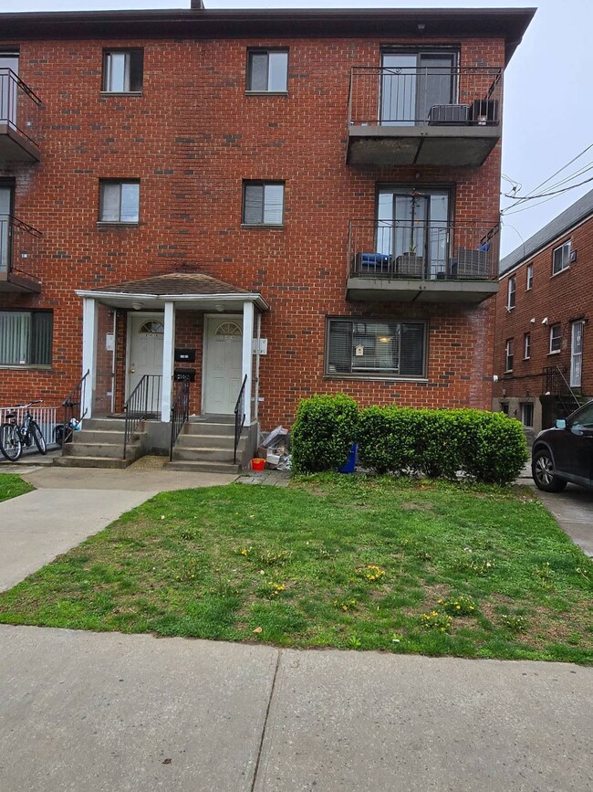 214-16 40th Ave unit 3, Flushing, NY 11361 - photo 4